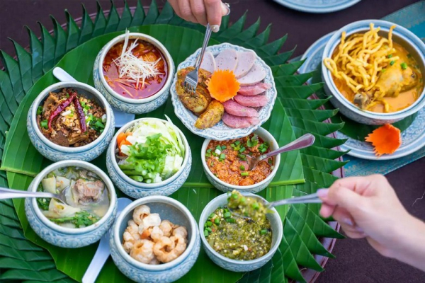 Ăn gì ở Chiang Mai: Hương vị miền Bắc Thái khác Bangkok ra sao?