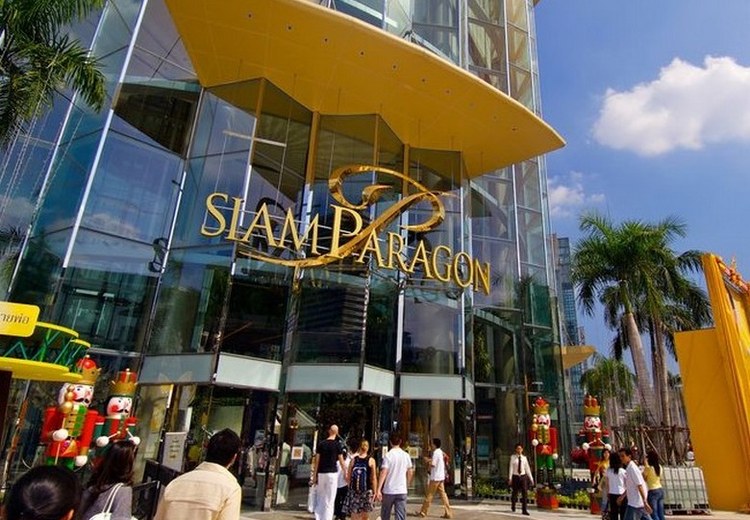 Mặt tiền Siam Paragon và CentralWorld ở khu trung tâm mua sắm Bangkok